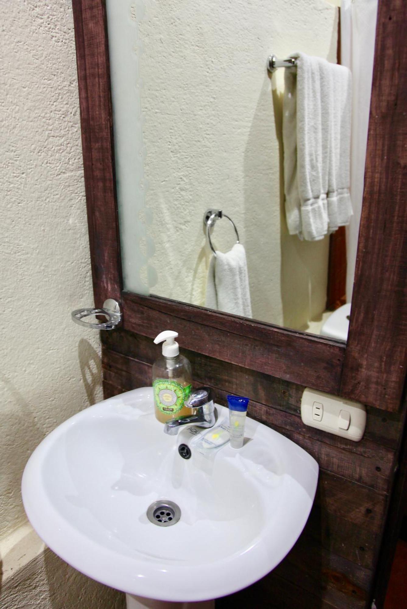 Hostal Antigueeno Antigua Extérieur photo
